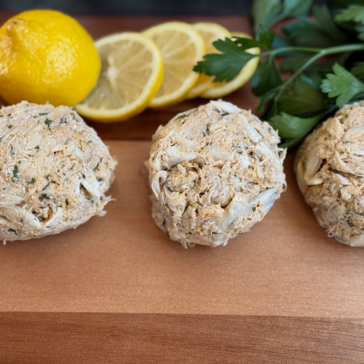 J&W Seafood 4 oz. Jumbo Lump Crab Cakes